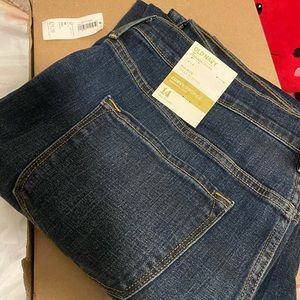 Brand new curvy skinny jeans